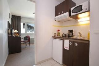 Appart Hotel Annecy Seynod Екстериор снимка