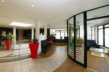 Appart Hotel Annecy Seynod Екстериор снимка