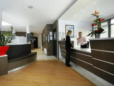 Appart Hotel Annecy Seynod Екстериор снимка